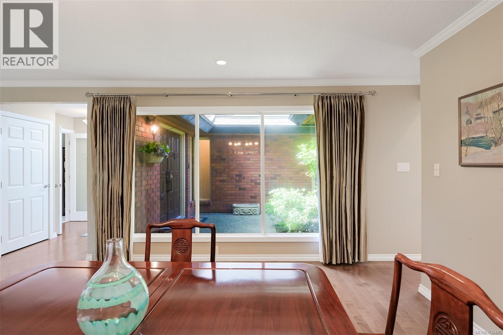 104 2345 Cedar Hill Cross Rd, Oak Bay, British Columbia  V8P 5M8 - Photo 14 - 1032480