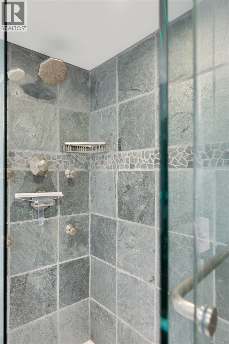 104 2345 Cedar Hill Cross Rd, Oak Bay, British Columbia  V8P 5M8 - Photo 35 - 1032480