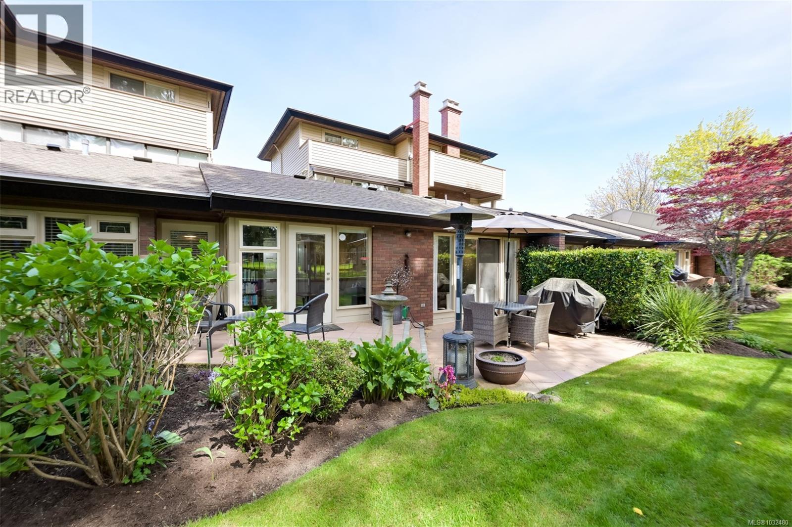 104 2345 Cedar Hill Cross Rd, Oak Bay, British Columbia  V8P 5M8 - Photo 38 - 1032480