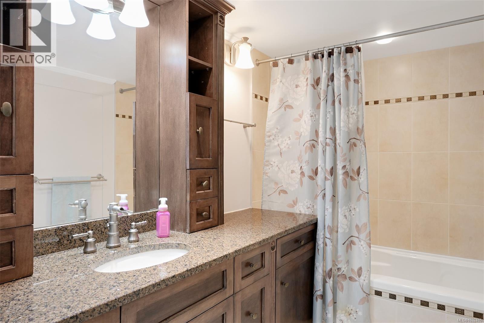 104 2345 Cedar Hill Cross Rd, Oak Bay, British Columbia  V8P 5M8 - Photo 31 - 1032480