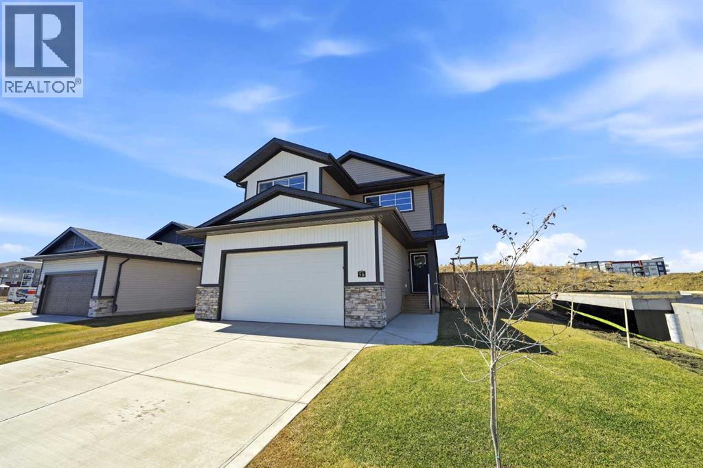 56 Trinity Street, Lacombe, Alberta  T4L 0L1 - Photo 2 - A2304077