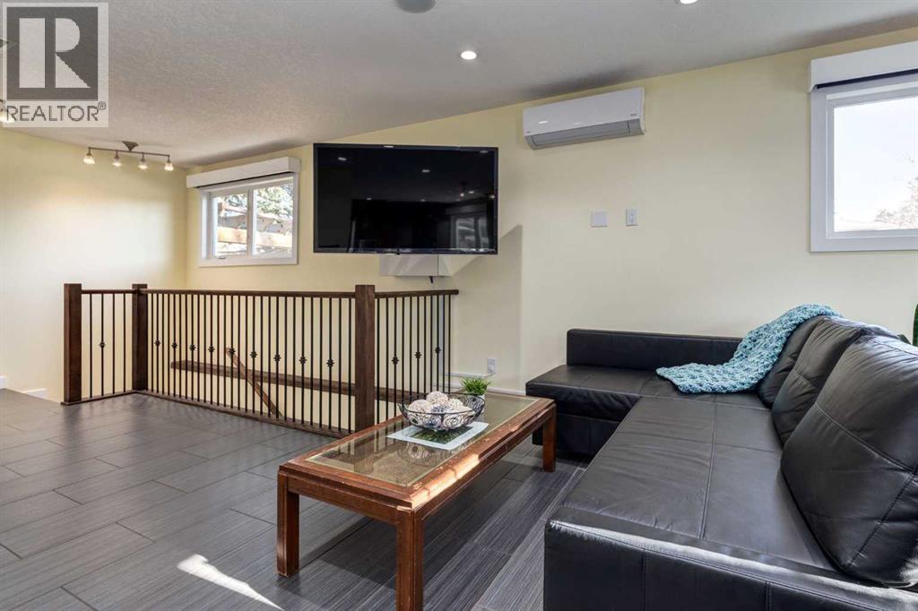 5001 30 Avenue SW, Calgary, Alberta  T3E 6P9 - Photo 9 - A2284644