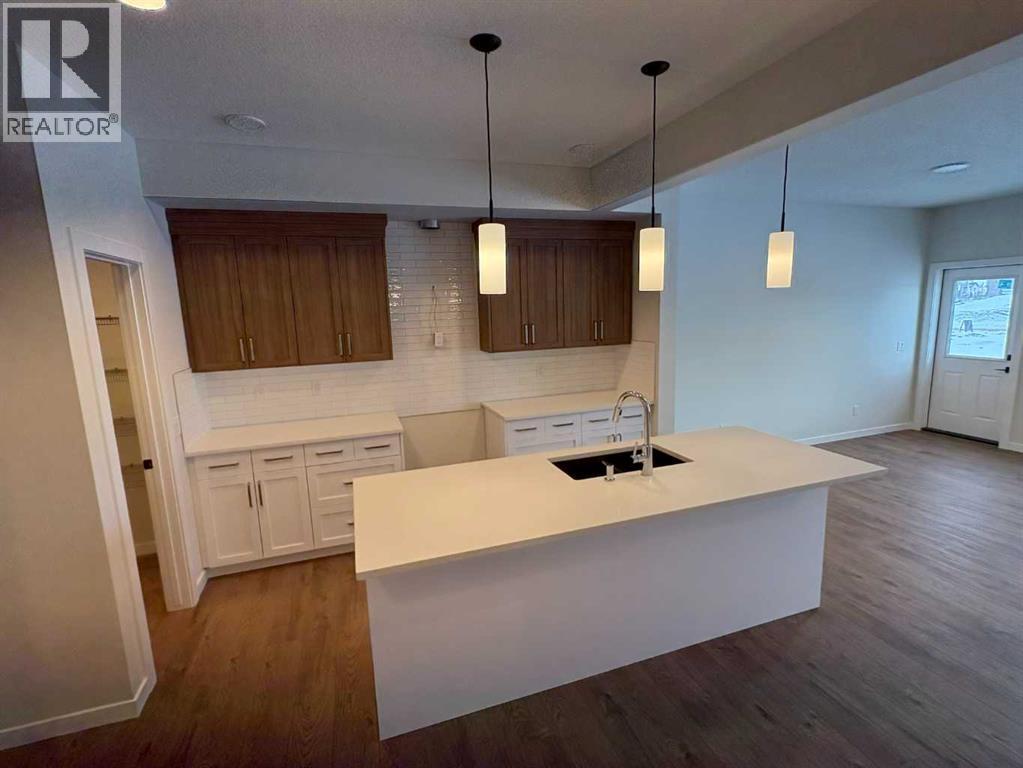 15 Legacy Glen Heights SE, Calgary, Alberta  T2X 5Z5 - Photo 3 - A2289671