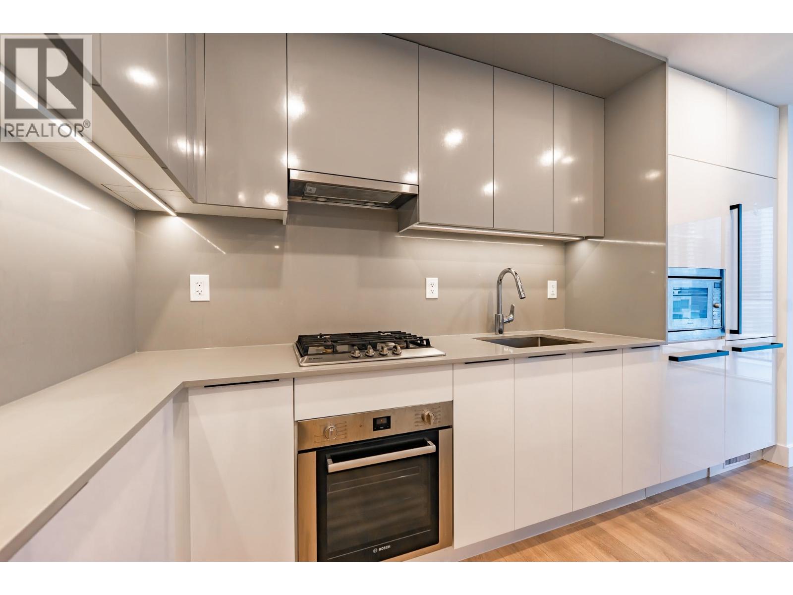 1801 4711 Hazel Street, Burnaby, British Columbia  V5H 0J9 - Photo 3 - R3113808