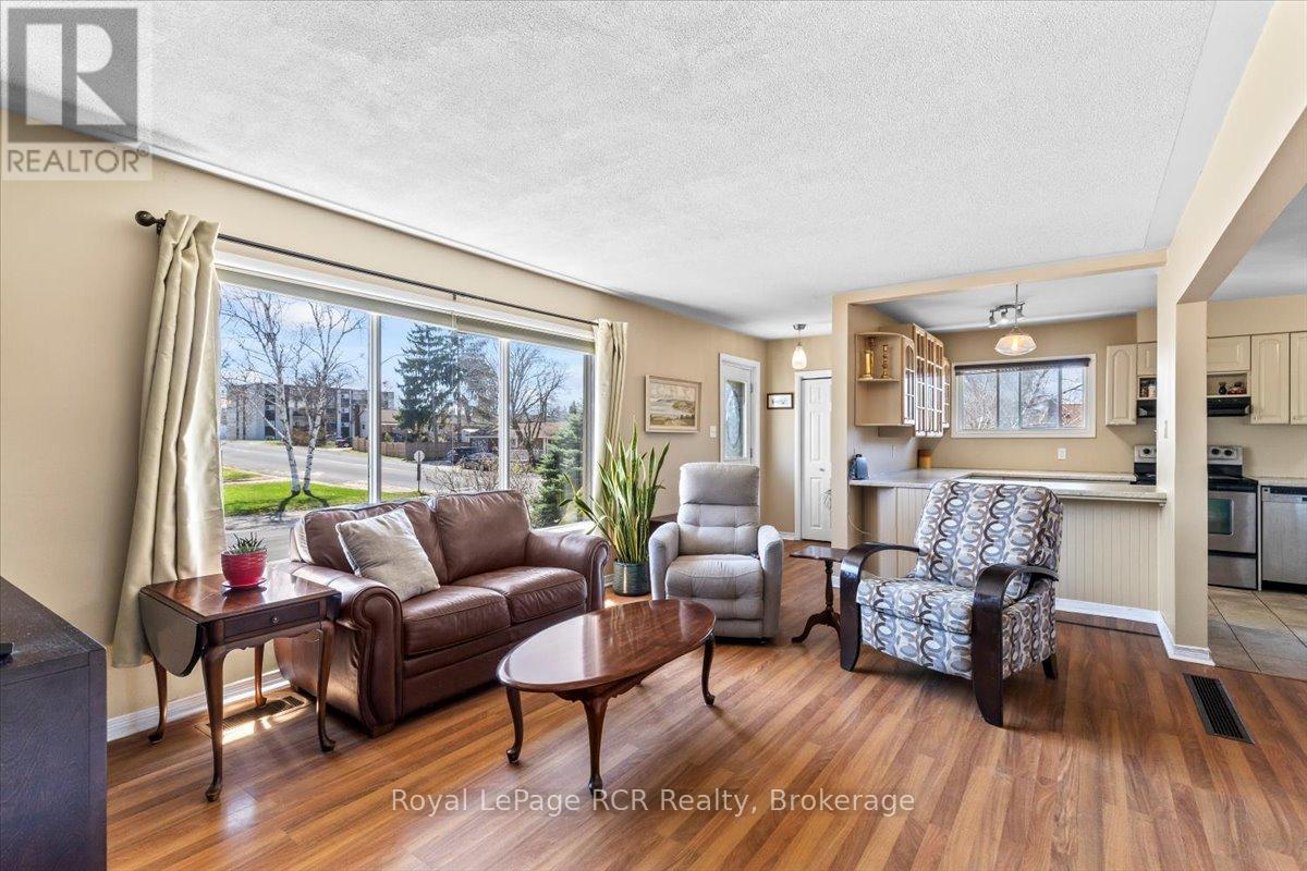 610 13th Street, Hanover, Ontario  N4N 1Y8 - Photo 3 - X13038346