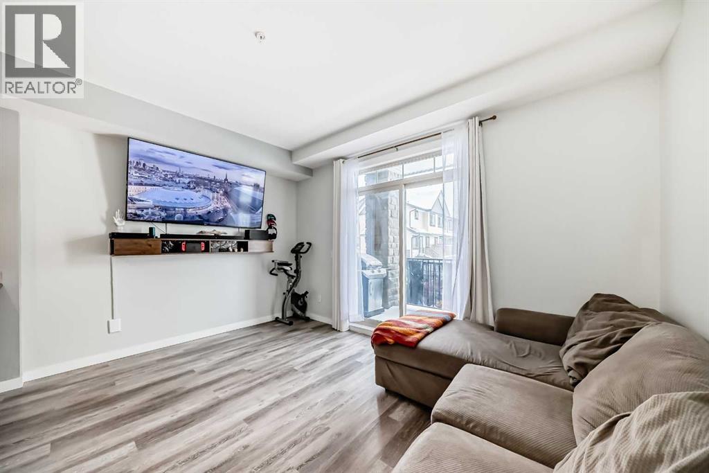 101, 117 Copperpond Common SE, Calgary, Alberta  T2Z 5E2 - Photo 15 - A2302487