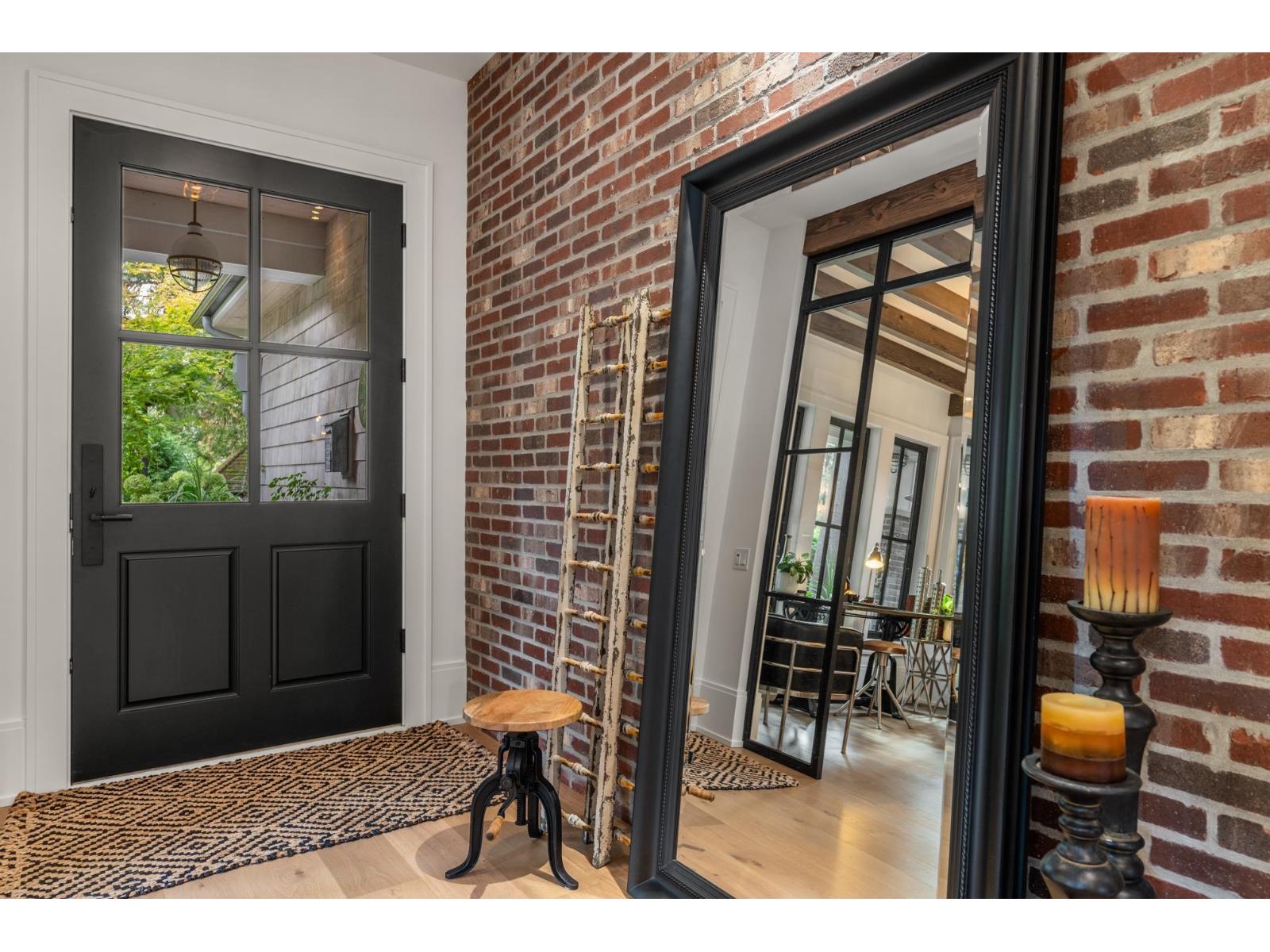 2408 Christopherson Road, Surrey, British Columbia  V4A 5W2 - Photo 4 - R3115375