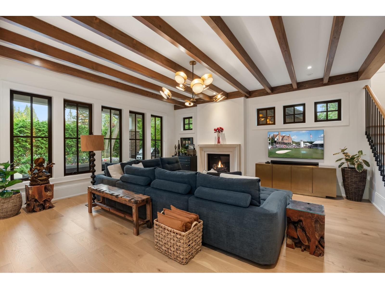 2408 Christopherson Road, Surrey, British Columbia  V4A 5W2 - Photo 8 - R3115375