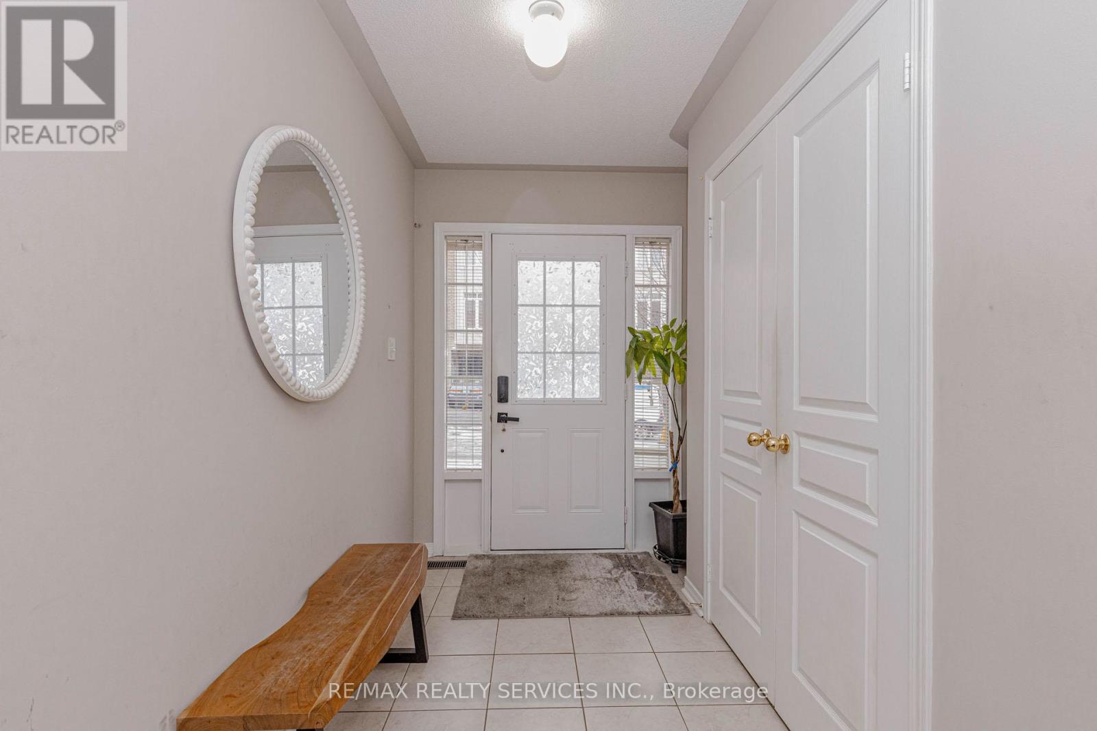 47 Curran Hall Crescent, Toronto, Ontario  M1G 0A1 - Photo 3 - E13038300