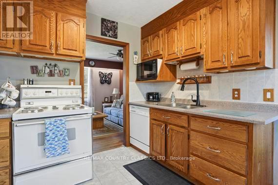 99 Maple Street, Bancroft, Ontario  K0L 1C0 - Photo 15 - X13018078