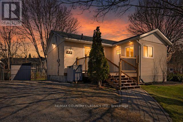 31 SPRUCEDALE STREET, Highlands East, Ontario