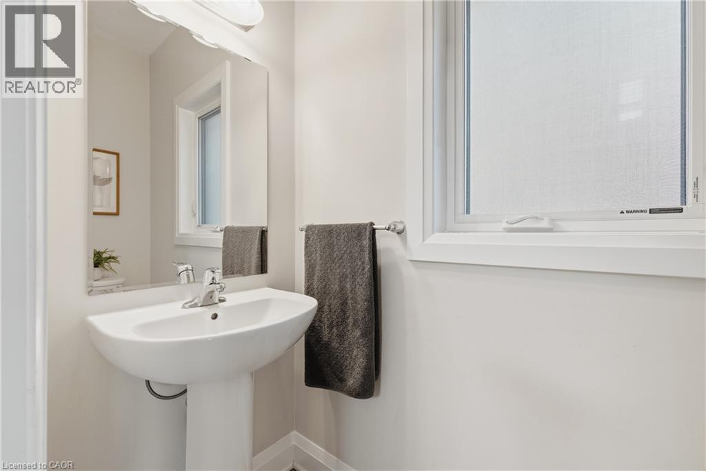 38 Sportsman Hill Street, Kitchener, Ontario  N2H 5T3 - Photo 15 - 40822167