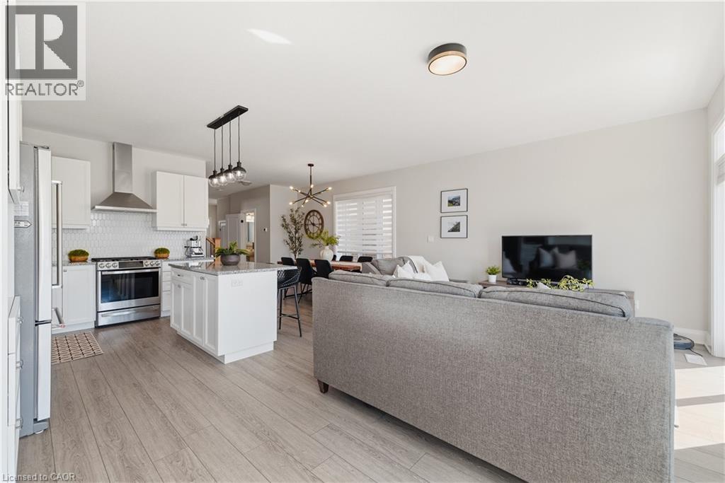 38 Sportsman Hill Street, Kitchener, Ontario  N2H 5T3 - Photo 6 - 40822167