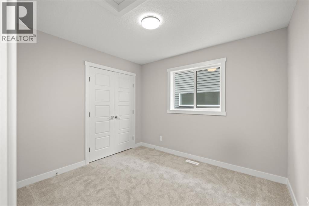 21 Sora Gate SE, Calgary, Alberta  T3S 0M6 - Photo 7 - A2280059