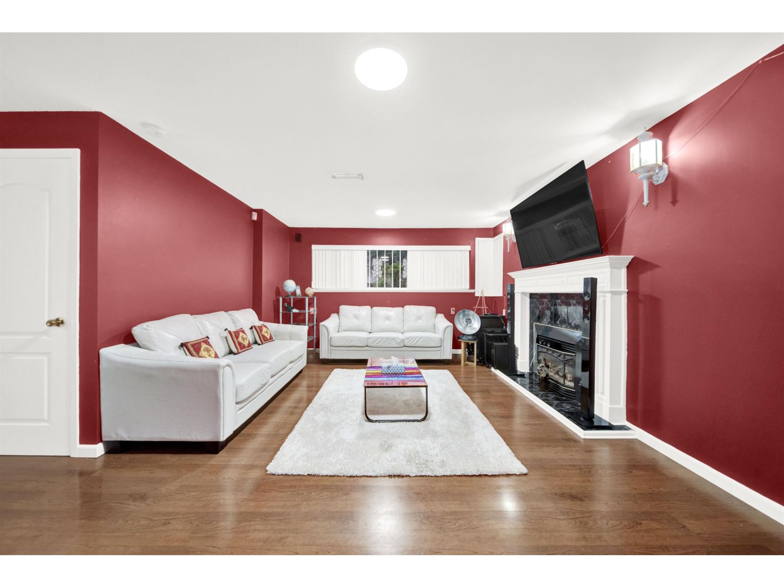 12754 Campbell Place, Surrey, British Columbia  V3V 6C8 - Photo 12 - R3115342