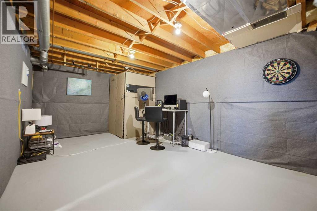 221 Deerpoint Lane Se, Calgary, Alberta  T2J 6M6 - Photo 27 - A2304085