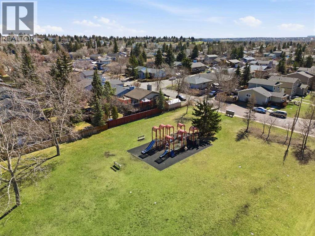 221 Deerpoint Lane Se, Calgary, Alberta  T2J 6M6 - Photo 31 - A2304085