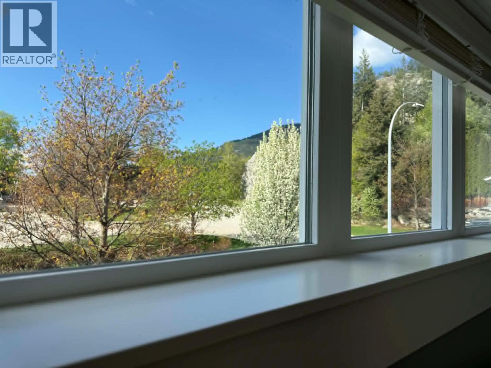 3583 14th Avenue, Castlegar, British Columbia  V1N 4J2 - Photo 36 - 10379202