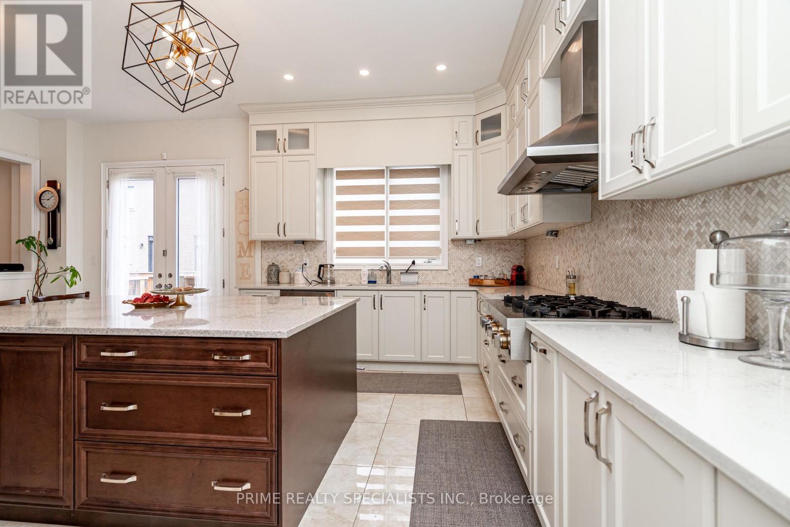 21 Midmorning Road, Brampton, Ontario  L6X 5P7 - Photo 20 - W12925218