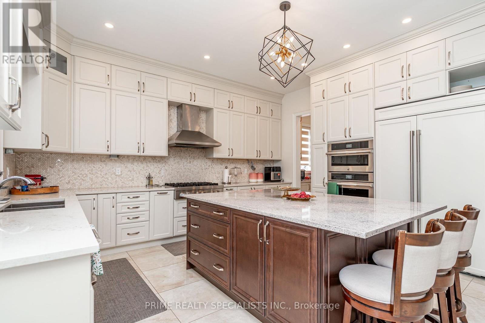 21 Midmorning Road, Brampton, Ontario  L6X 5P7 - Photo 17 - W12925218