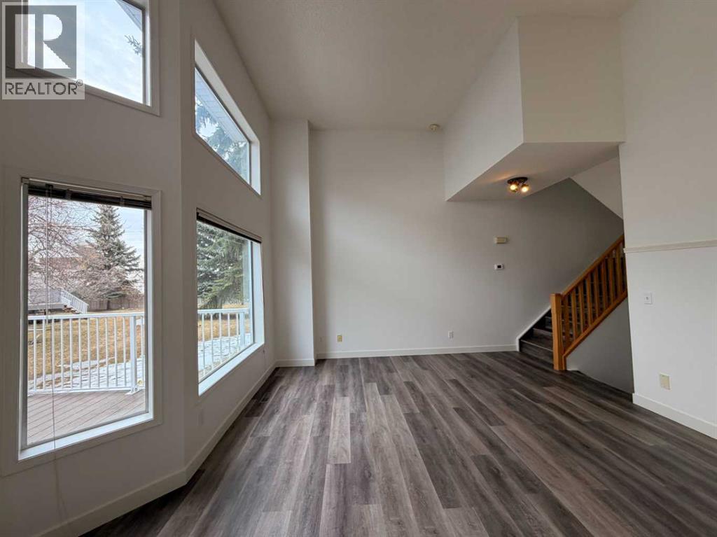 52 Kingsland Court Sw, Calgary, Alberta  T2V 0S2 - Photo 10 - A2303289