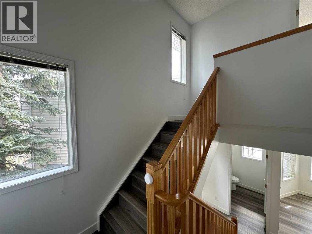 52 Kingsland Court Sw, Calgary, Alberta  T2V 0S2 - Photo 19 - A2303289