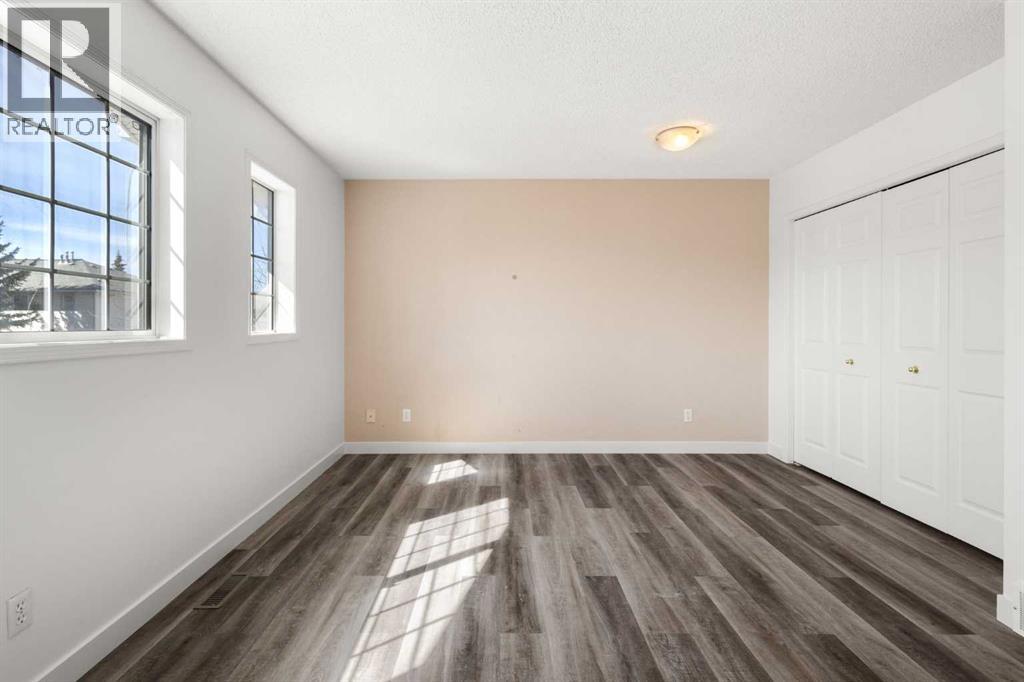 52 Kingsland Court Sw, Calgary, Alberta  T2V 0S2 - Photo 22 - A2303289