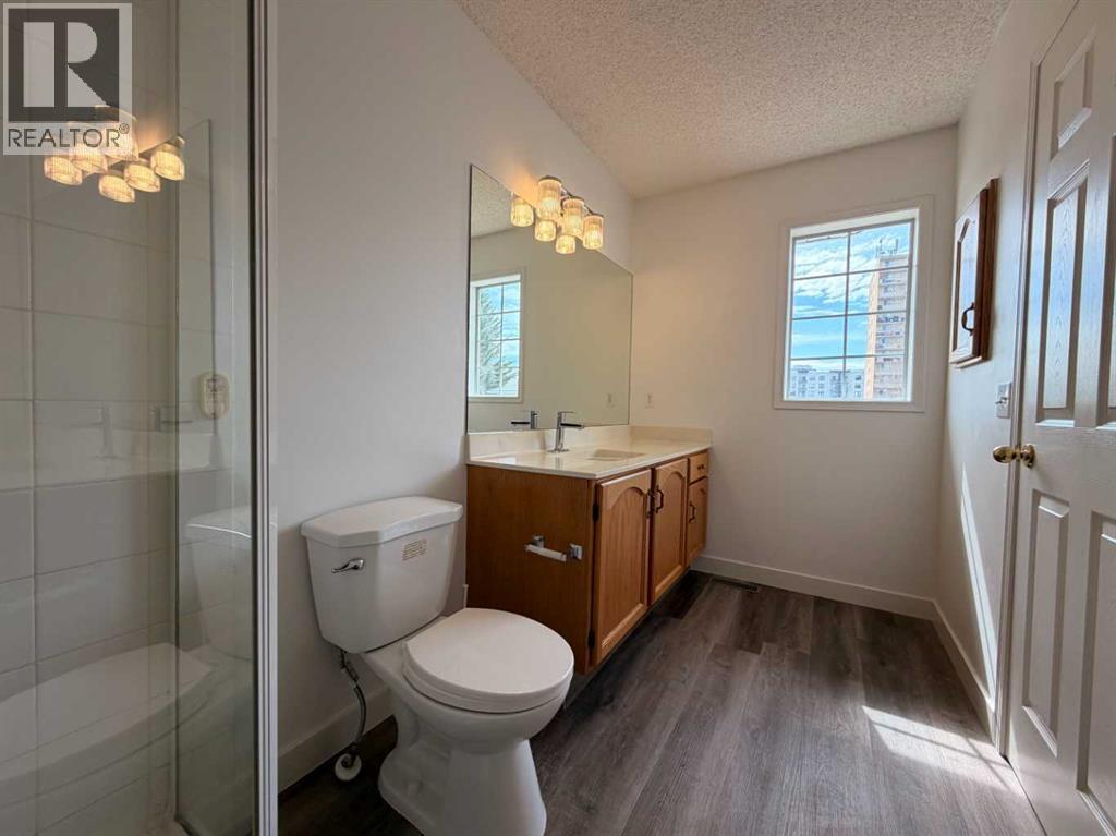 52 Kingsland Court Sw, Calgary, Alberta  T2V 0S2 - Photo 24 - A2303289