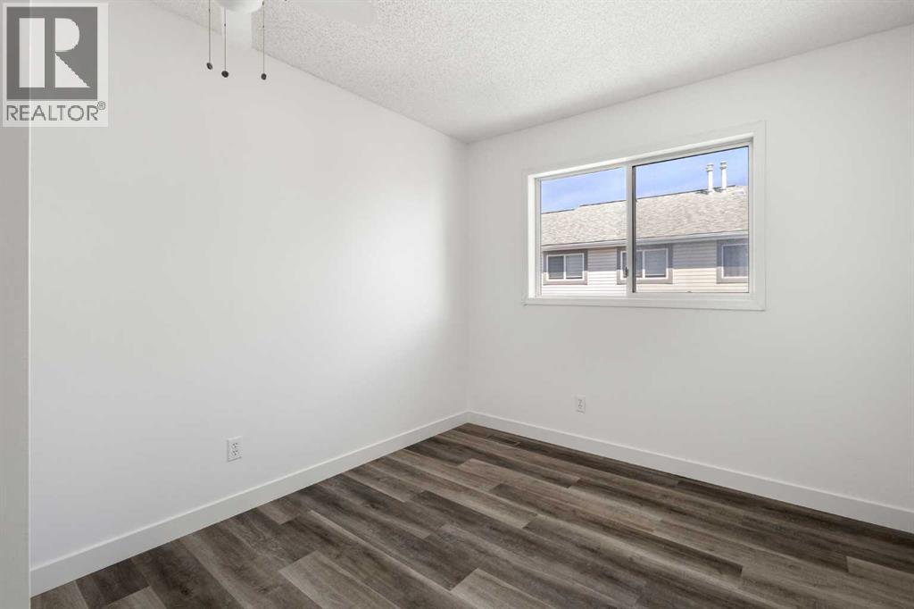 52 Kingsland Court Sw, Calgary, Alberta  T2V 0S2 - Photo 26 - A2303289