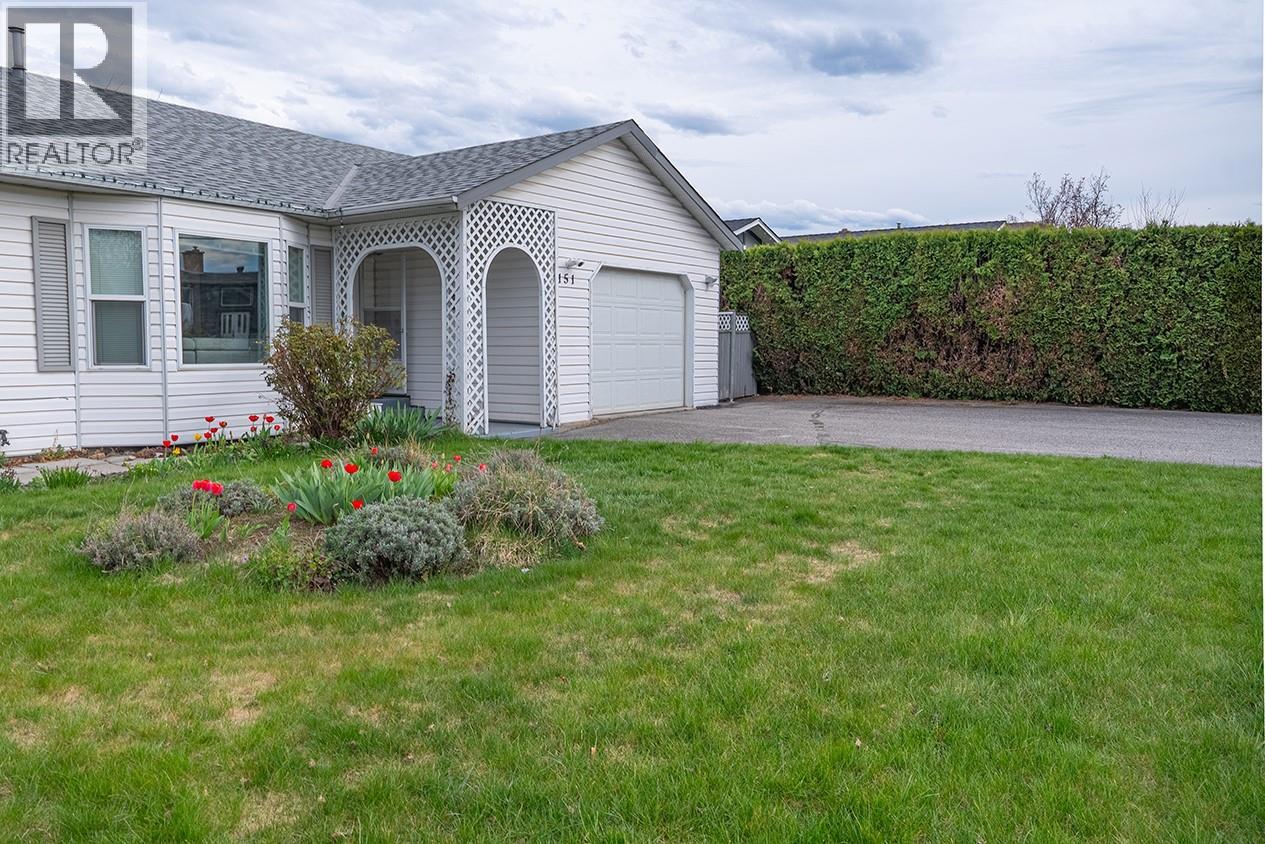 151 Molnar Road, Kelowna, British Columbia  V1X 7B5 - Photo 2 - 10384352