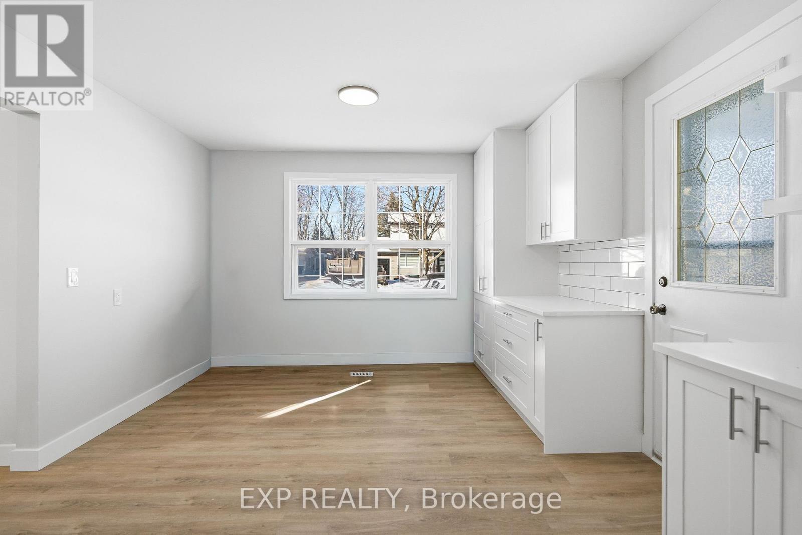 2158 Fillmore Crescent, Ottawa, Ontario  K1J 6A4 - Photo 11 - X12935712