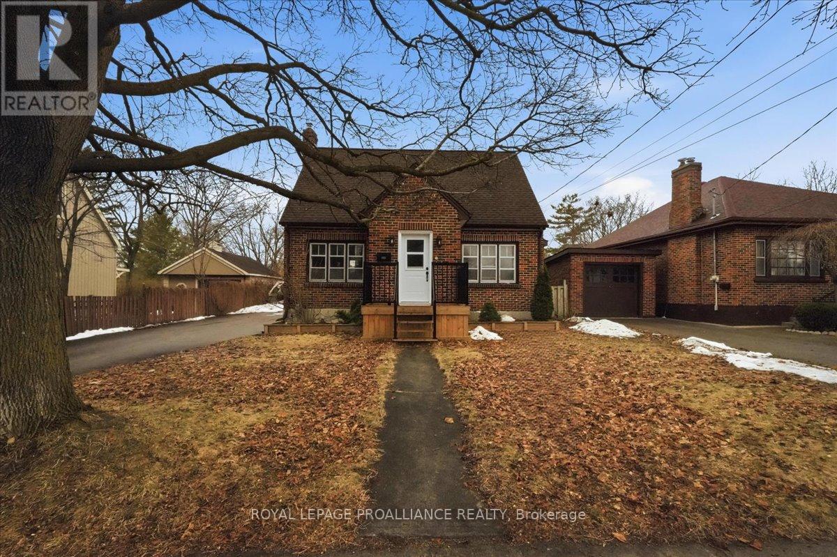 322 Dufferin Avenue, Belleville, Ontario  K8N 3X7 - Photo 1 - X13038378