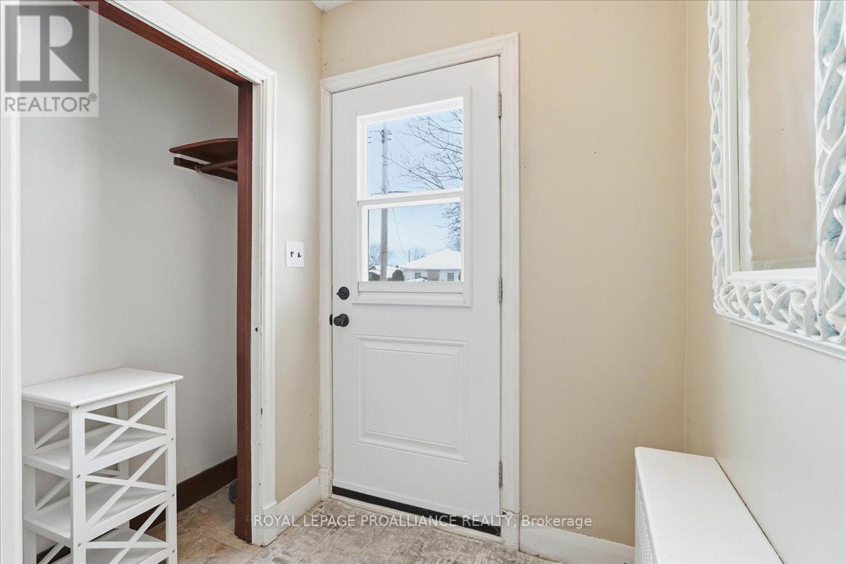 322 Dufferin Avenue, Belleville, Ontario  K8N 3X7 - Photo 14 - X13038378