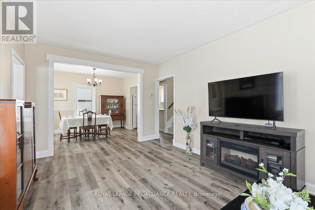 322 Dufferin Avenue, Belleville, Ontario  K8N 3X7 - Photo 16 - X13038378