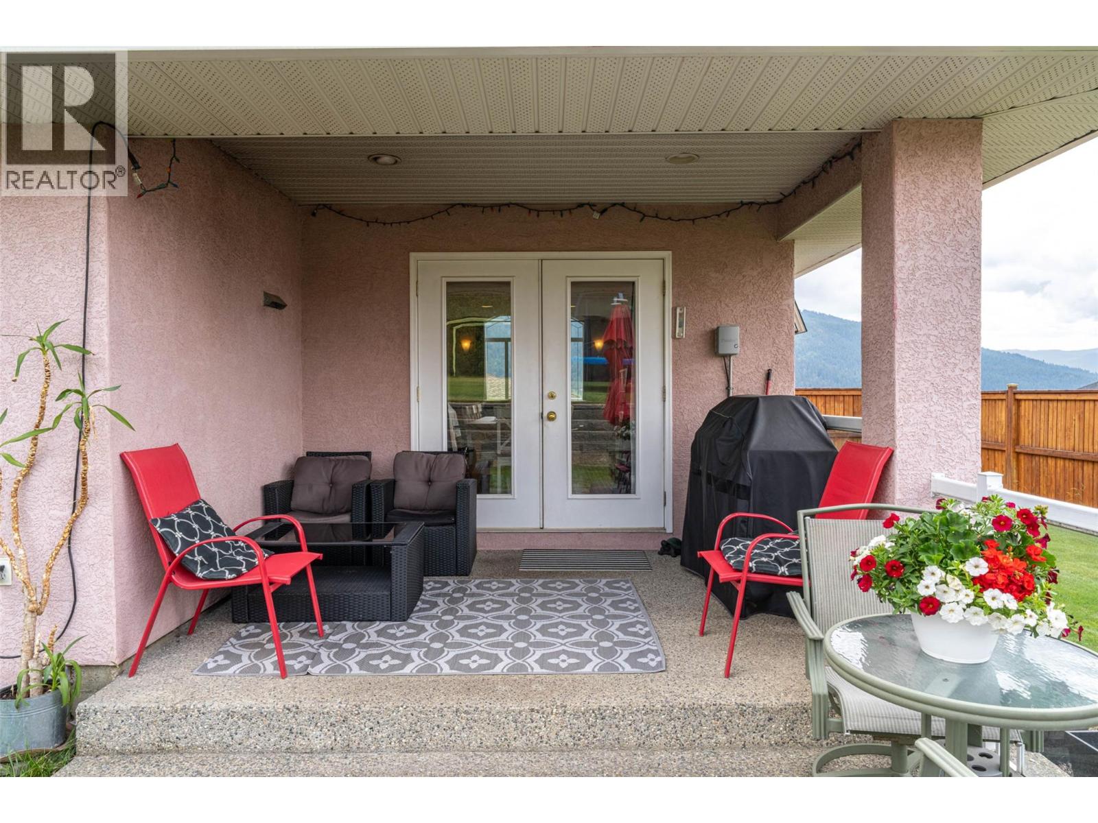 400 Fortress Crescent, Vernon, British Columbia  V1B 3W3 - Photo 11 - 10353854