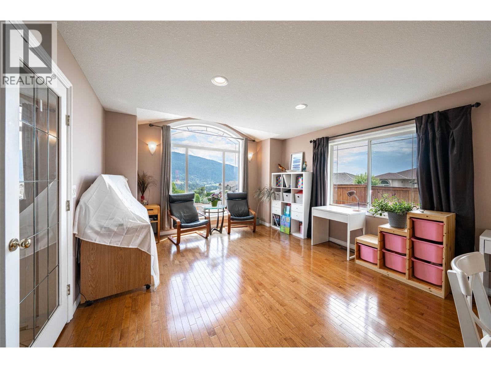 400 Fortress Crescent, Vernon, British Columbia  V1B 3W3 - Photo 25 - 10353854