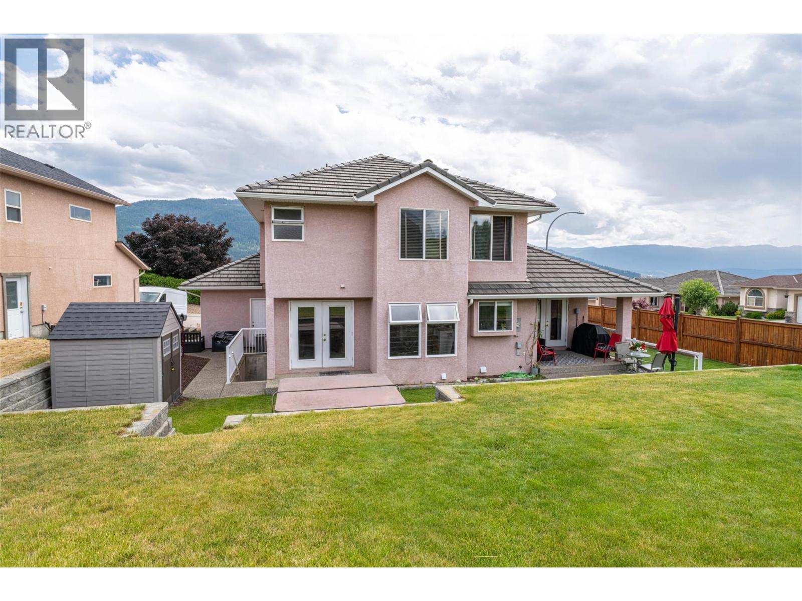 400 Fortress Crescent, Vernon, British Columbia  V1B 3W3 - Photo 4 - 10353854