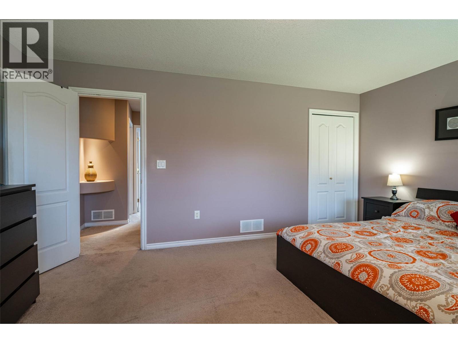 400 Fortress Crescent, Vernon, British Columbia  V1B 3W3 - Photo 48 - 10353854