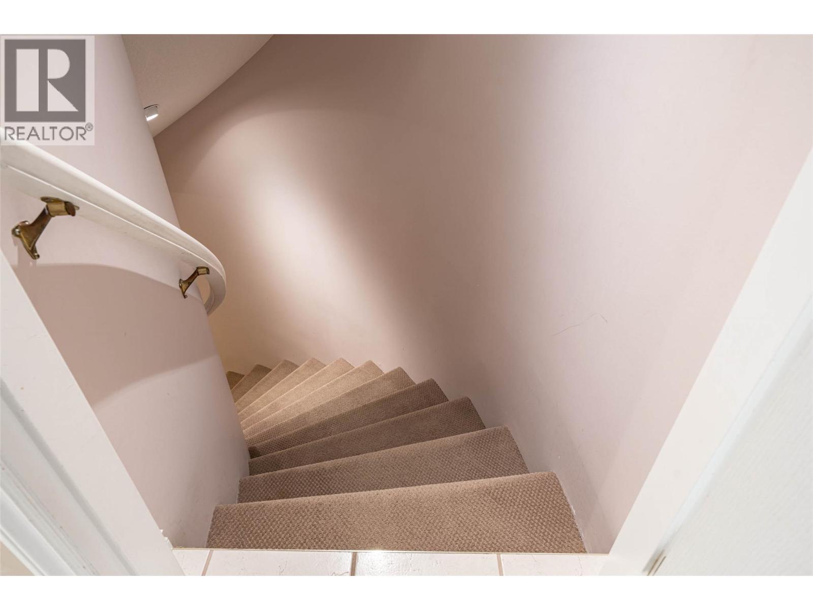 400 Fortress Crescent, Vernon, British Columbia  V1B 3W3 - Photo 60 - 10353854