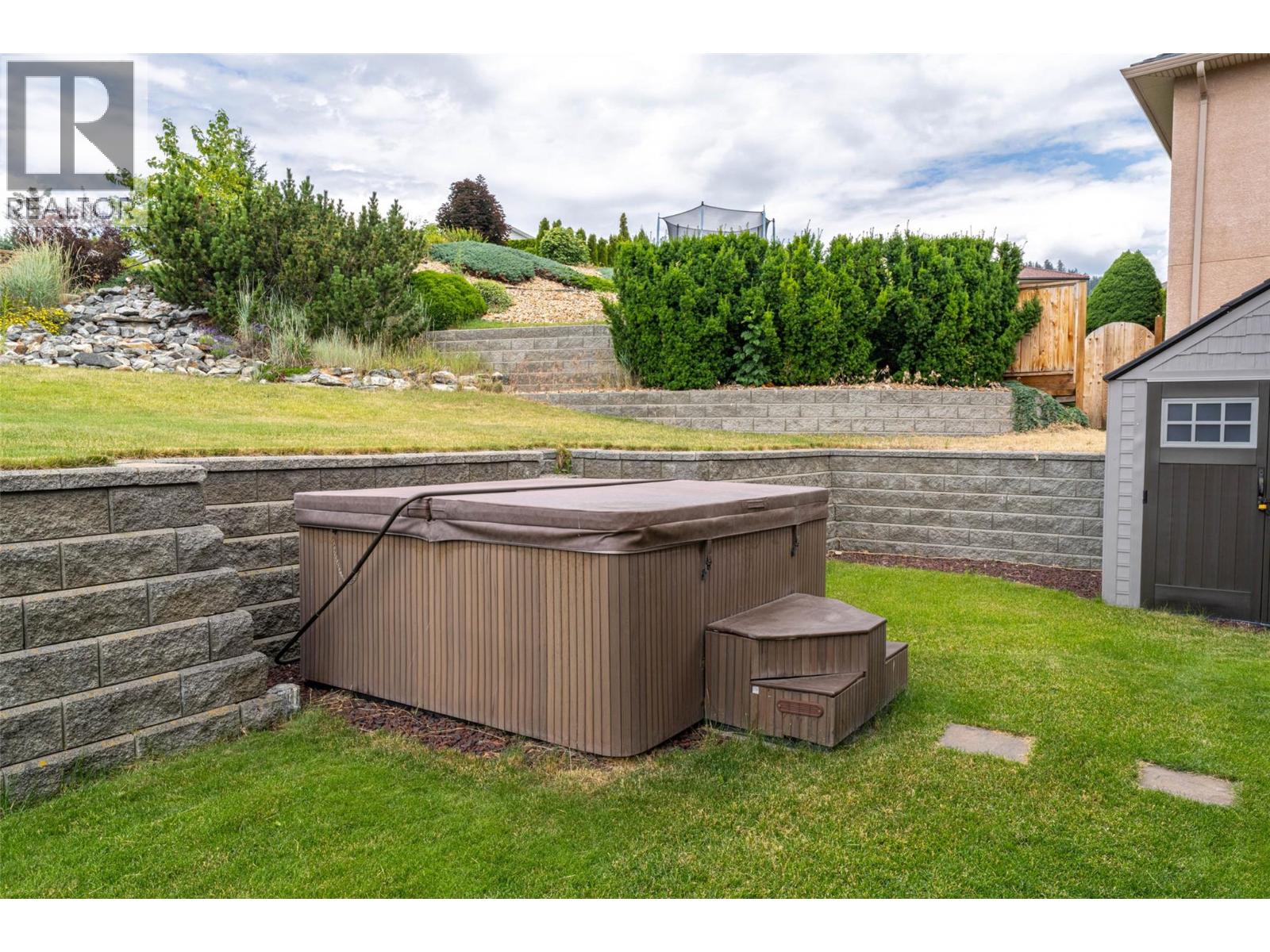 400 Fortress Crescent, Vernon, British Columbia  V1B 3W3 - Photo 7 - 10353854