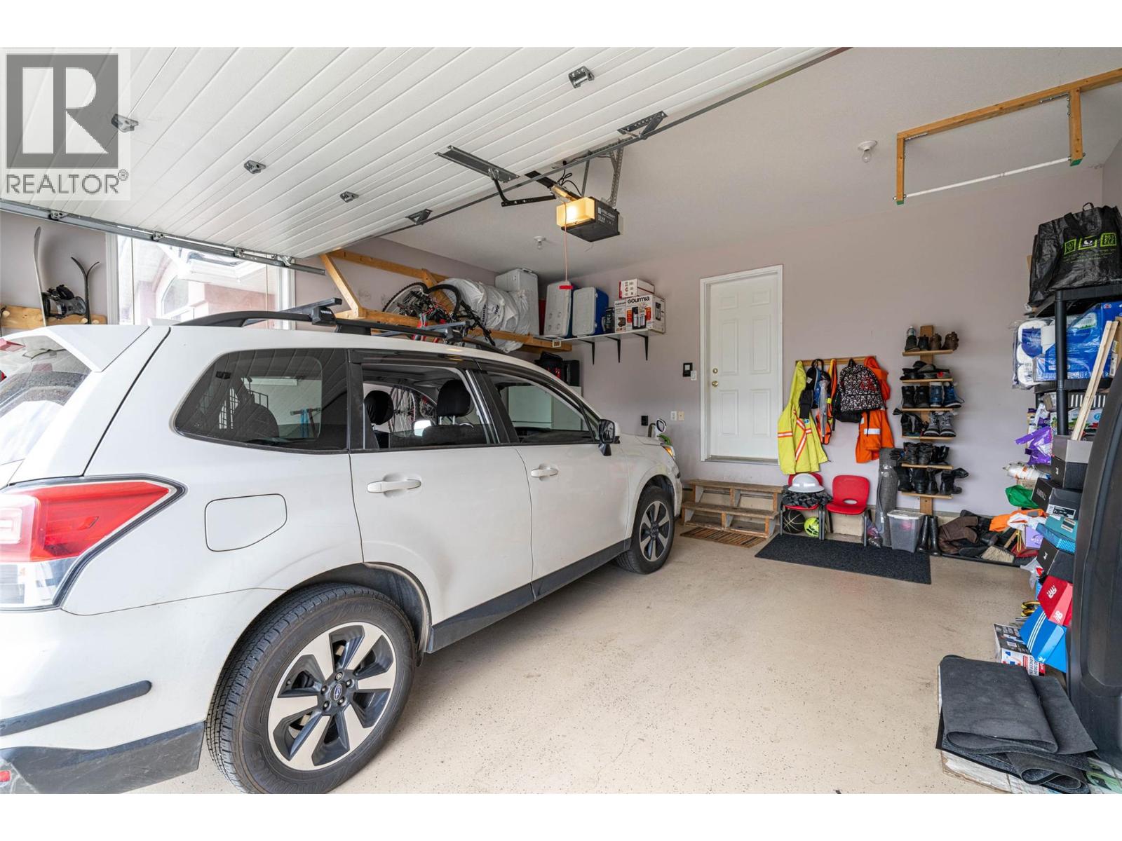 400 Fortress Crescent, Vernon, British Columbia  V1B 3W3 - Photo 71 - 10353854