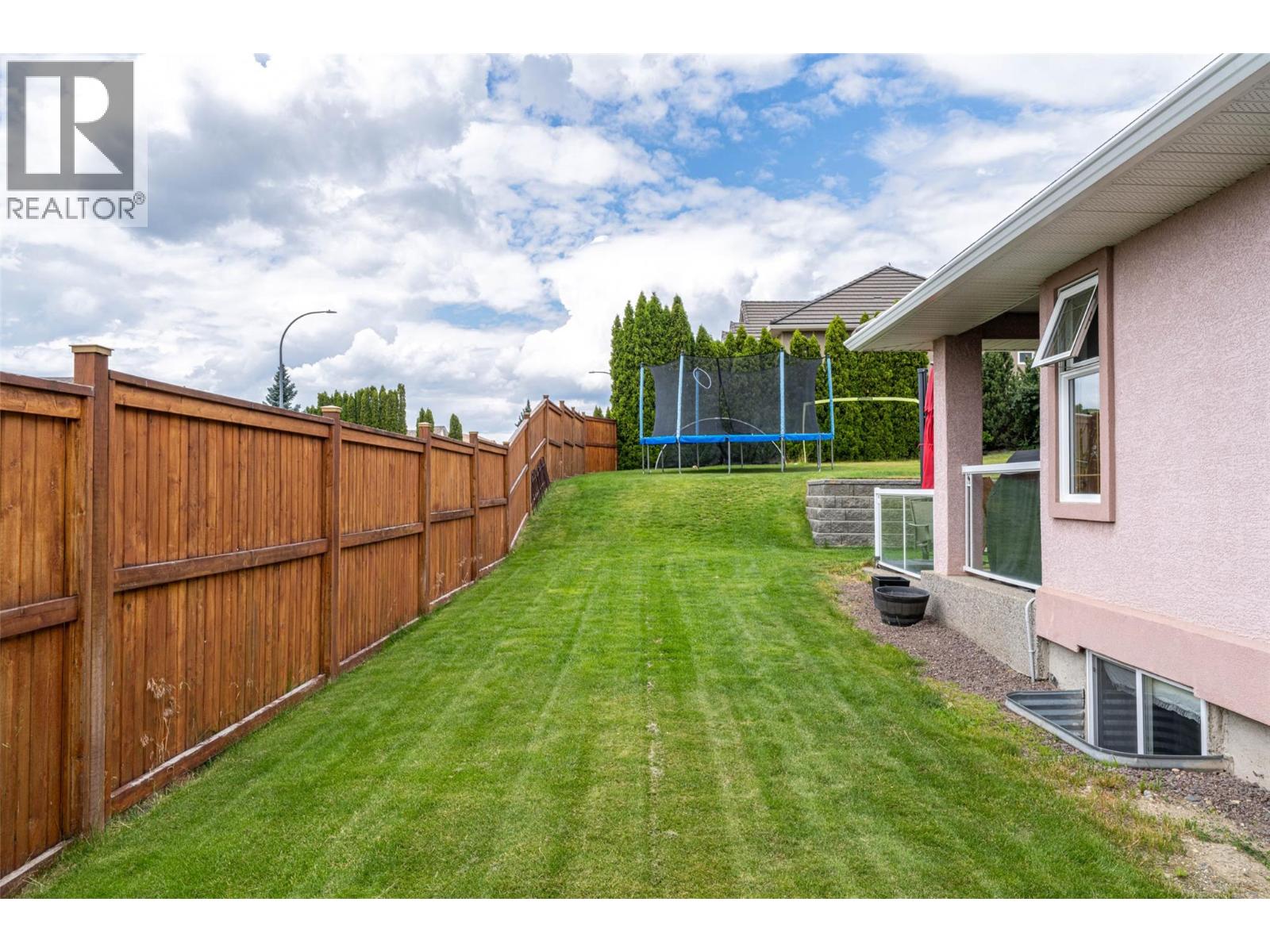 400 Fortress Crescent, Vernon, British Columbia  V1B 3W3 - Photo 72 - 10353854