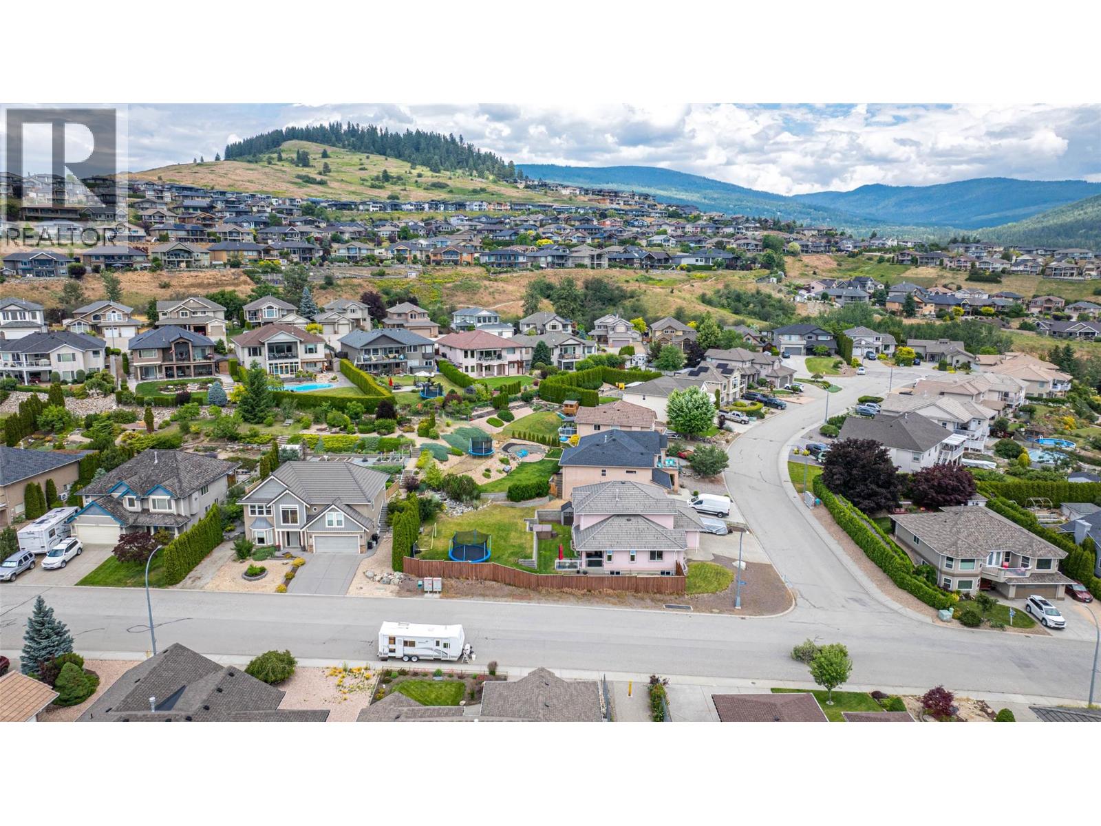 400 Fortress Crescent, Vernon, British Columbia  V1B 3W3 - Photo 76 - 10353854