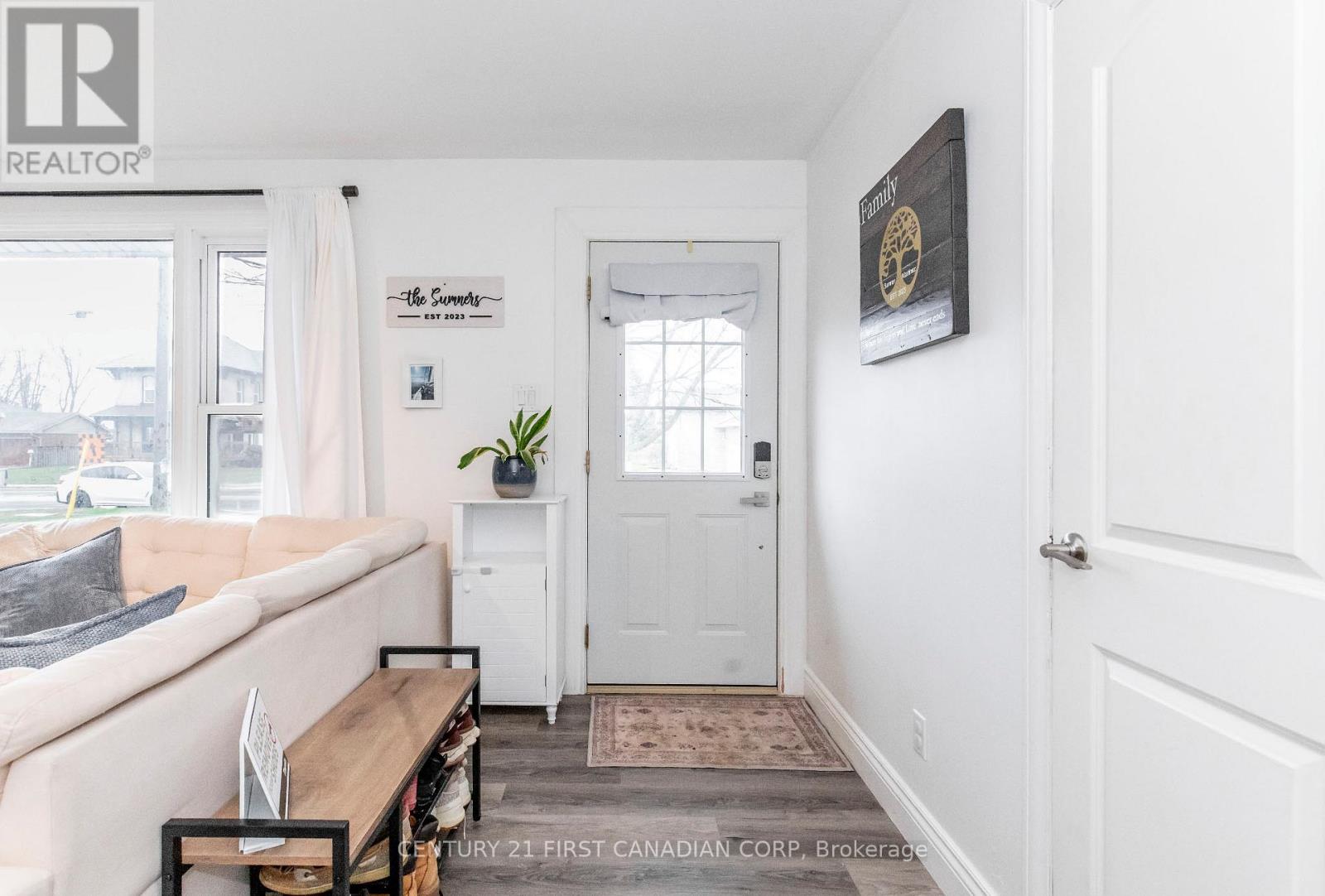 232 Queen Street, Strathroy-Caradoc, Ontario  N7G 2J1 - Photo 4 - X13038402