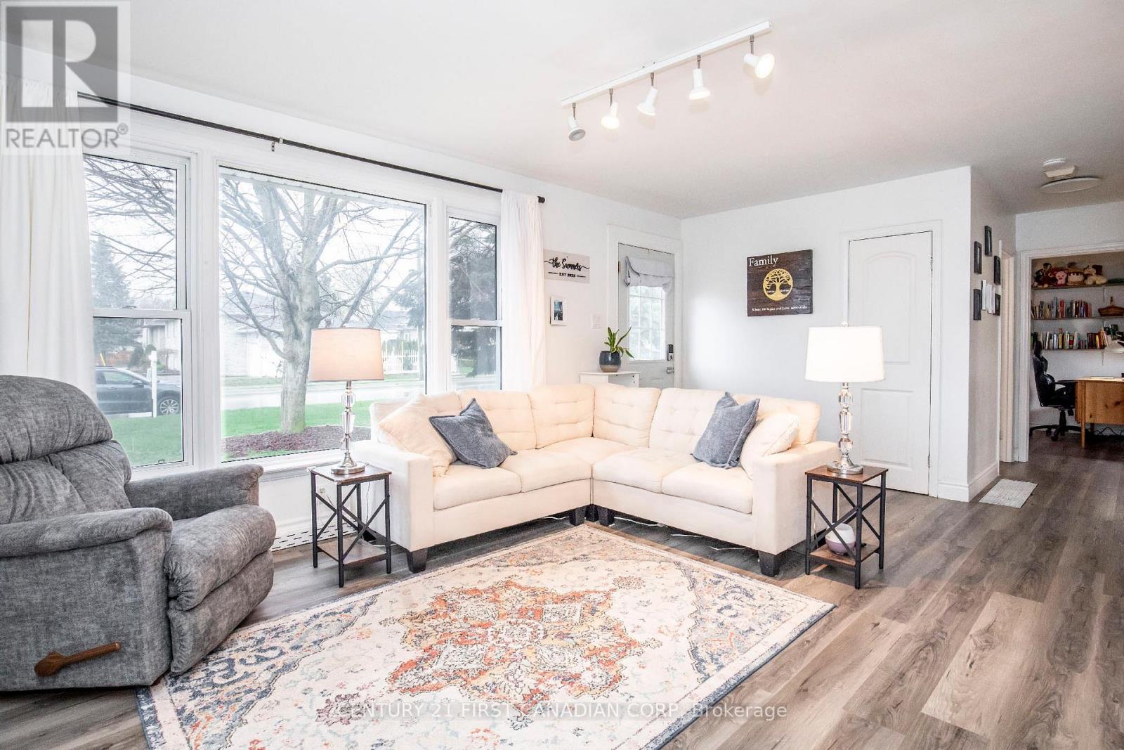 232 Queen Street, Strathroy-Caradoc, Ontario  N7G 2J1 - Photo 6 - X13038402