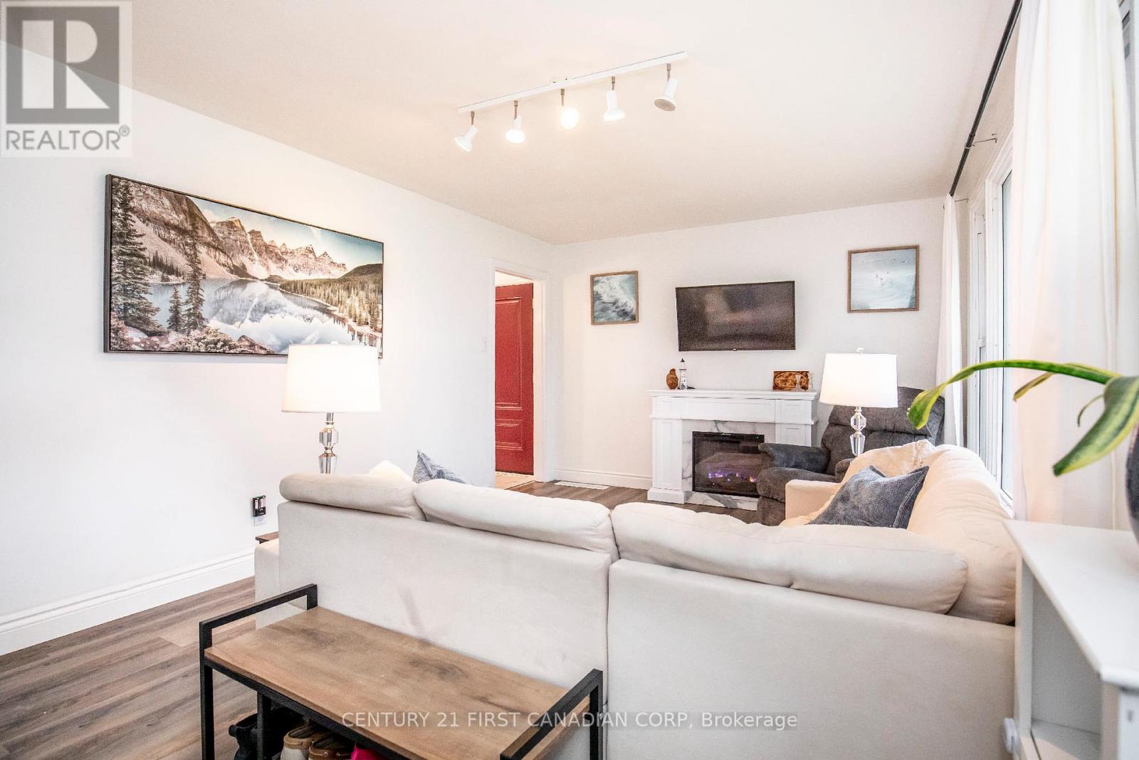 232 Queen Street, Strathroy-Caradoc, Ontario  N7G 2J1 - Photo 7 - X13038402