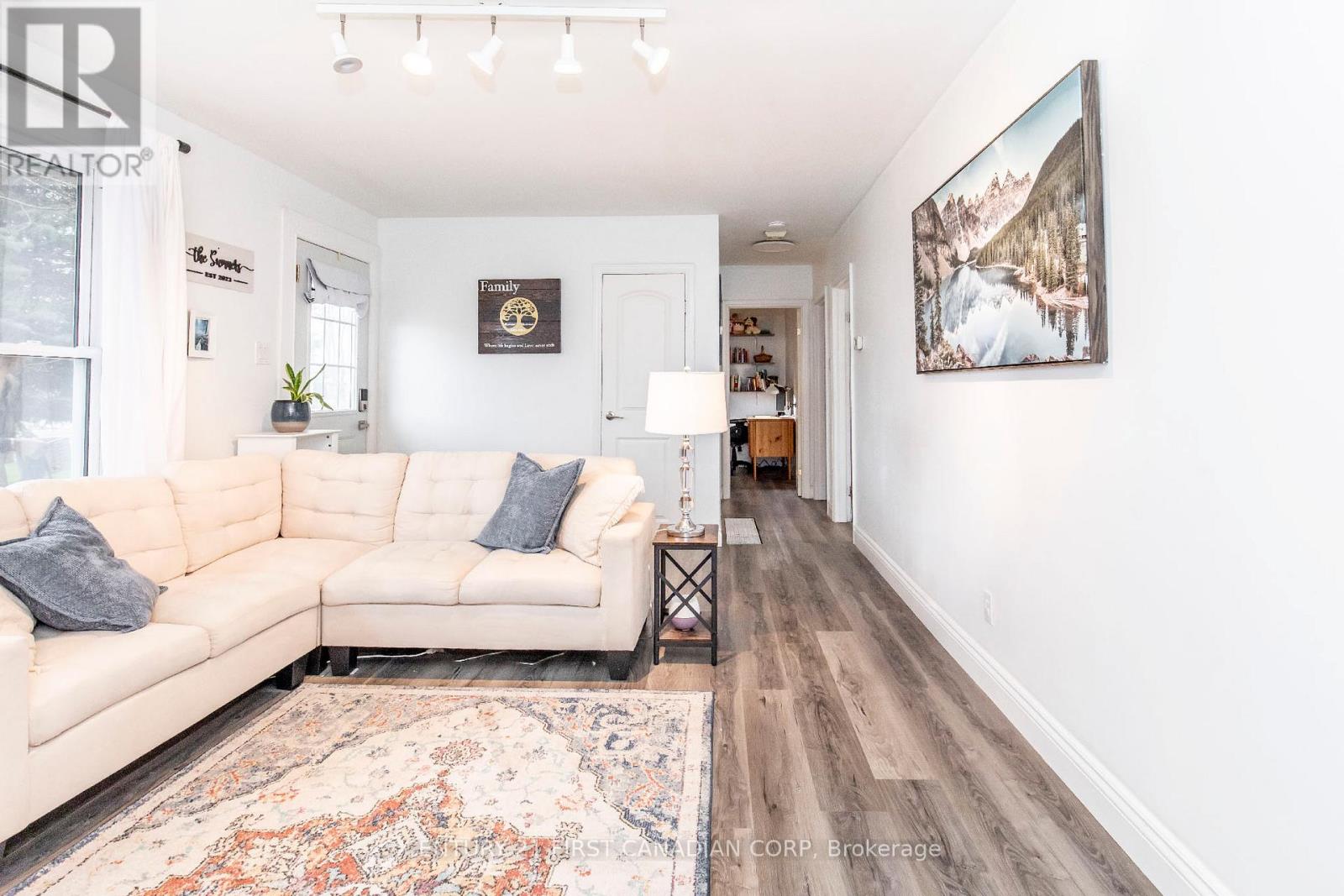 232 Queen Street, Strathroy-Caradoc, Ontario  N7G 2J1 - Photo 9 - X13038402