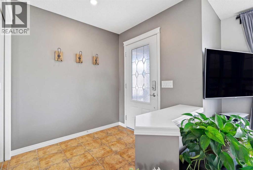 66 Auburn Bay Crescent SE, Calgary, Alberta  T3M 0K5 - Photo 4 - A2299567