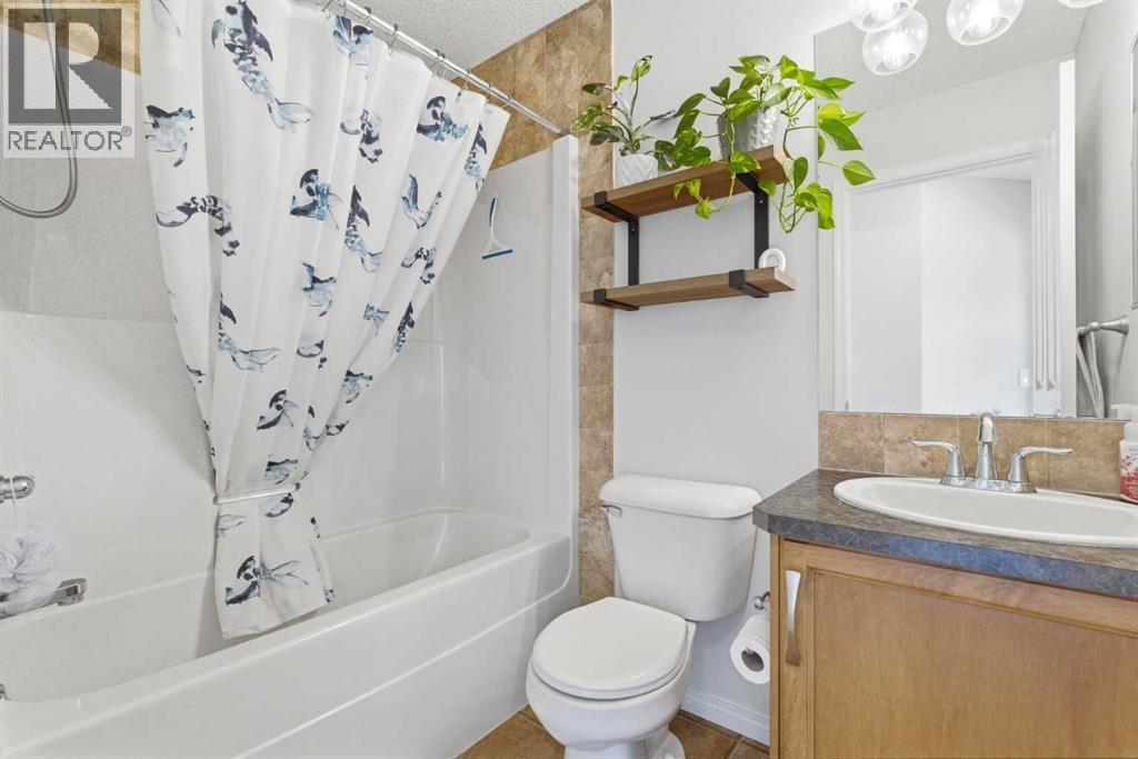 66 Auburn Bay Crescent SE, Calgary, Alberta  T3M 0K5 - Photo 32 - A2299567