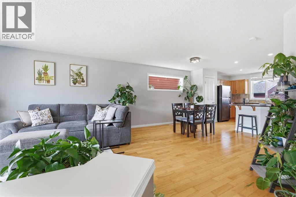 66 Auburn Bay Crescent SE, Calgary, Alberta  T3M 0K5 - Photo 9 - A2299567